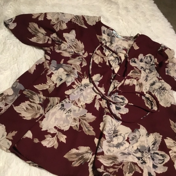 Kimchi Blue Floral Blouse - Picture 2 of 3